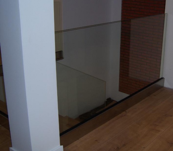 Balustrady szklane na wymiar - Raty 10 x 0%